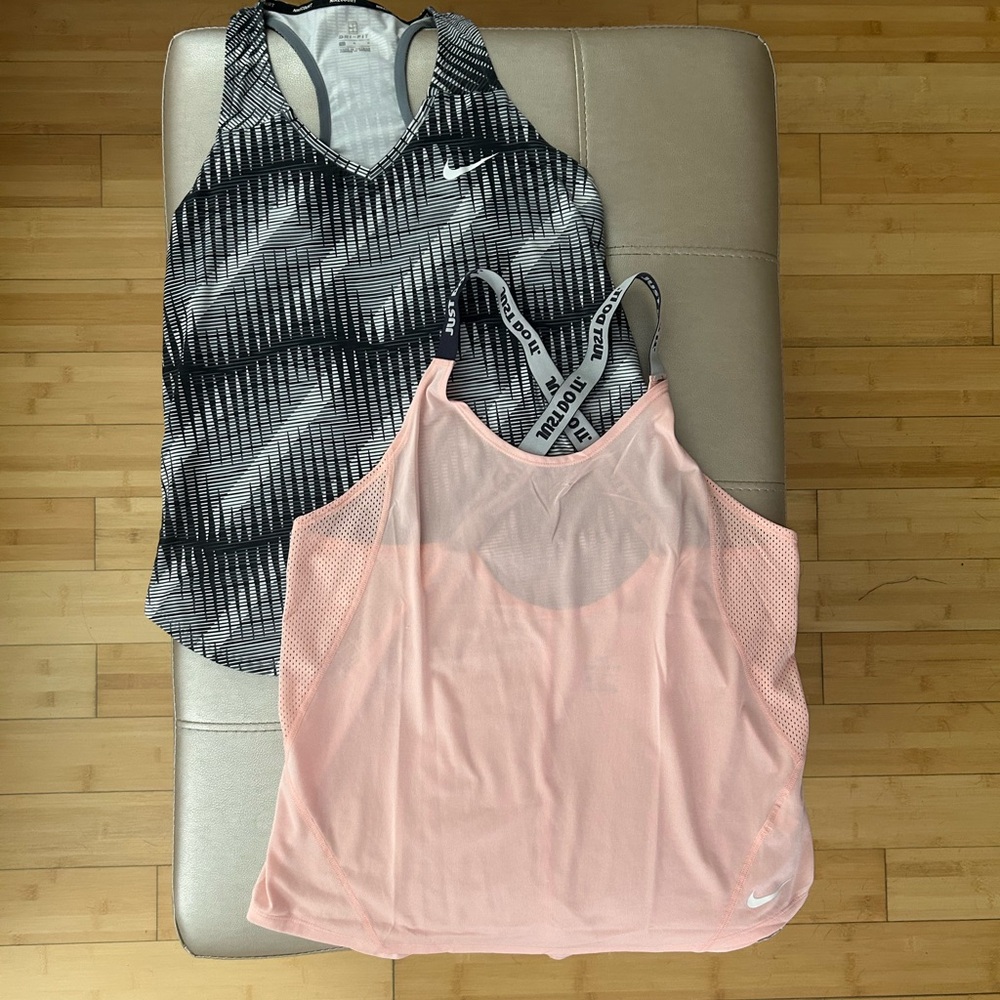 Nike Sz L Athletic Tank Top Bundle